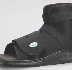 Slimline Cast Boot  Black Square-Toe  Adult Small